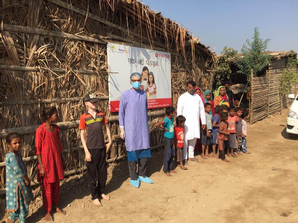 Ration distribution to refugee / slum colony in Delhi
